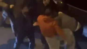 Üsküdar'da Yolda Kavga: Ters Yönden Gelen Araç Tartışmaya Neden Oldu