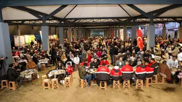 Başkan Yalım, Atatürk Mahallesi'nde yüzlerce vatandaşla iftar sofrasında bir araya geldi