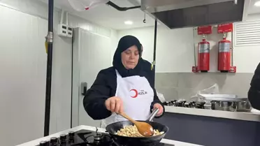 Gazzeli Kadınlardan Kızılay'a İftar Teşekkürü