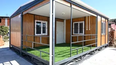 Manisa'da yağmurda evleri kullanılamaz hale gelen ailenin yeni yuvası büyükşehirden