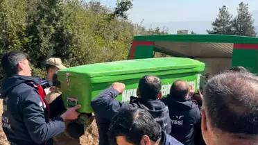 Hafriyat Kamyonu Uçuruma Yuvarlandı, Sürücü Hayatını Kaybetti