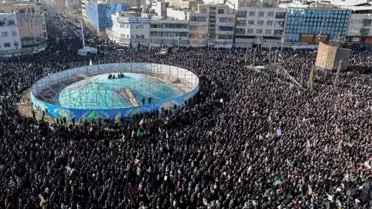 Hamaney İçin 3 Günlük Cenaze Töreni