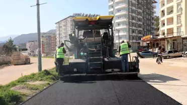 Hatay Büyükşehir Belediyesi, Yolçatı'nda asfalt serimine başladı