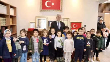 Minik Öğrencilerden Filistin’e Yardım