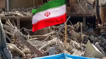 İran Sağlık Bakanlığı: ABD-İsrail saldırılarında hayatını kaybedenlerin sayısı 926'ya yükseldi