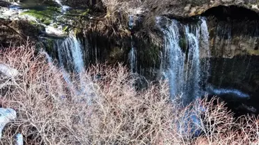 Değirmenaltı Şelalesi'nde Bahar Görüntüleri