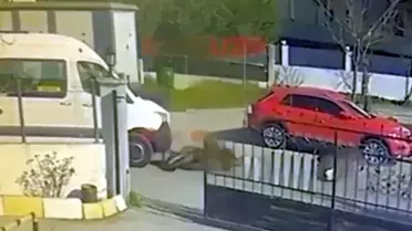 Çorlu'da Motosiklet, Okul Servisiyle Çarpıştı