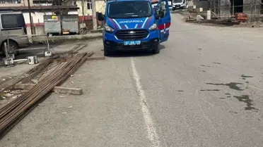 Sağlık ocağı inşaatında 3'üncü kattan düşen işçi ağır yaralandı