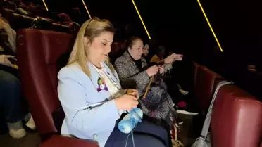 Düzce'de Kadınlar İhtiyaç Sahibi Bebeğe Kıyafet Ördü