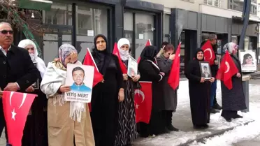 Vanlı Anne Nazlı Sancar'dan Yürek Burkan Çağrı: 'Artık Çocuklarımızı Gömmeyelim'