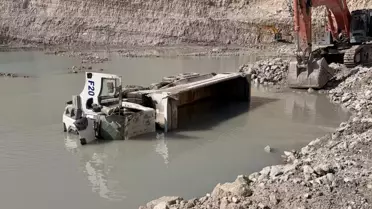 Hisarcık'ta Hafriyat Kamyonu Devrildi: Bir Ölü