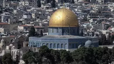 İsrail'in kısıtlamaları nedeniyle Mescid-i Aksa'da cuma namazı sadece vakıf yetkililerince kılındı