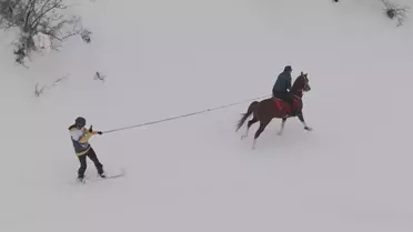 Erzincan'da Atlı Snowboard Etkinliği!