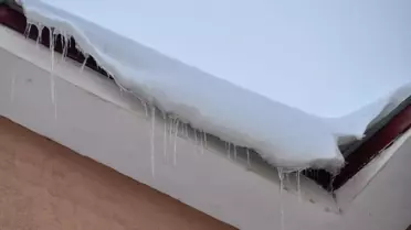 Kars'ta Buz Sarkıtları Tehlikesi