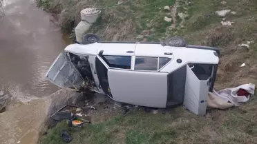 Tavşanlı'da Araç Kazası: 3 Yaralı