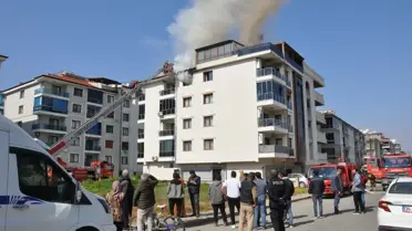 Salihli'de 4 Katlı Binada Yangın