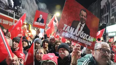 CHP Lideri Özel, Tanju Özcan'a Destek Verdi