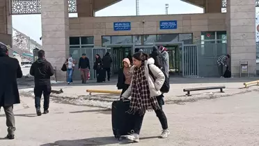 İranlılar, savaş nedeniyle ülkelerine dönüyor