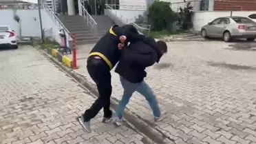 Telefonunu gören polis sapığı kıskıvrak böyle yakaladı