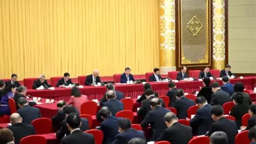 Xi Jinping, Danışmanlarla Toplantı Yaptı