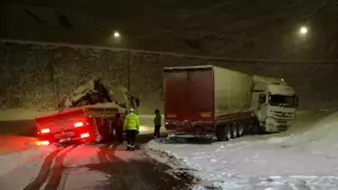 Bitlis'te Kar Yağışı Trafik Kazalarına Neden Oldu