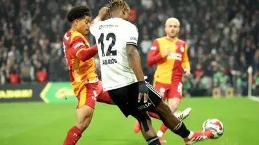 Beşiktaş - Galatasaray Maçı Başladı