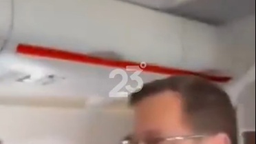 Uçakta 'Trump'ta ölüm' sloganı atınca gözaltına alındı