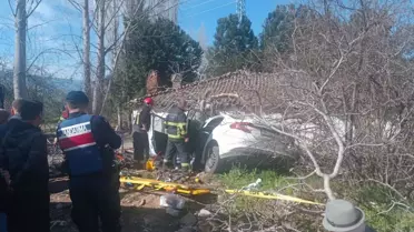 Aydın'da feci kaza: 2 ölü, 1 ağır yaralı