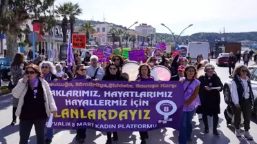 Ayvalık'ta Kadın Emeği İçin Yürüyüş Düzenlendi