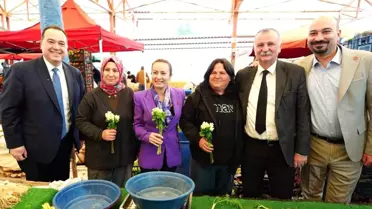 Başkan Dutlulu'dan 8 Mart'a çiçekli kutlama