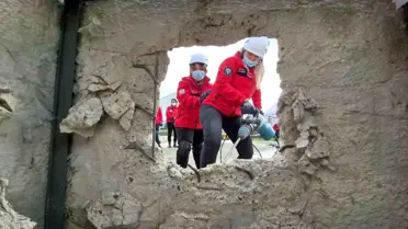 DAKE Kadın Gönüllüleri Depremde İlham Veriyor