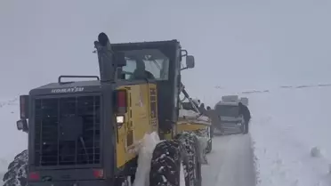 Kars'ta Mahsur Kalan Araçlar Kurtarıldı