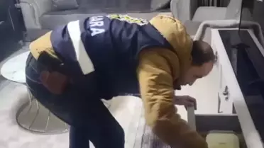 Kendilerini polis ve savcı olarak tanıtıp 15 milyon lira dolandıran şüpheliler yakalandı