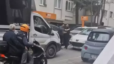 Maltepe'de Trafik Kavgasına Bıçaklı Müdahale