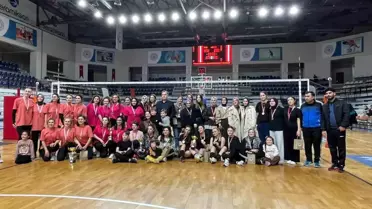 Manisa'da Kadınlar Günü Voleybol Turnuvası