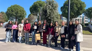 Öğrencilerden Kadınlar Günü Kutlaması