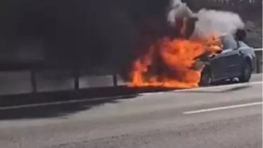 Bolu'da Otoyolda Yangın: Otomobil Kullanılamaz Hale Geldi