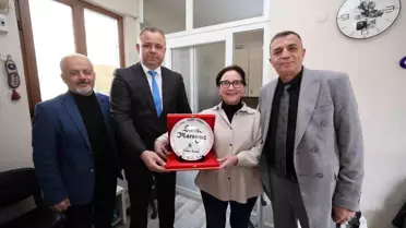 Şehzadeler'de kadın muhtarlara 8 Mart ziyareti