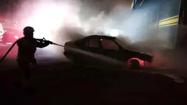 Hatay'da TOFAŞ Otomobil Yangını