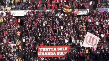 7-0 kazanıp ''Espana'' bestesiyle coştular