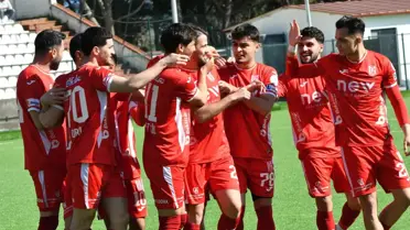 Balıkesirspor, Nazilli'yi 7-0 Yendi