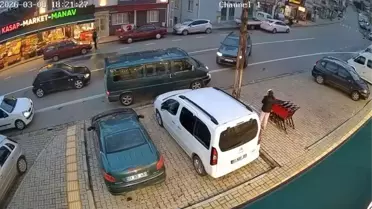 Trabzon'da Yayaya Otomobil Çarptı