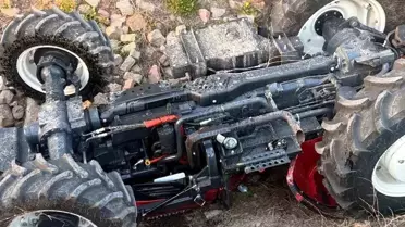 Tarsus'ta Traktör Devrildi: Sürücü Hayatını Kaybetti