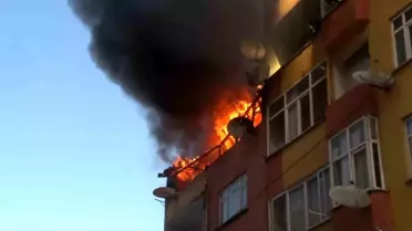 Esenler'de Çatı Yangını Paniği