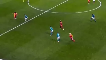 Galatasaray'ın golü sayılmadı! Karara tepki yağıyor