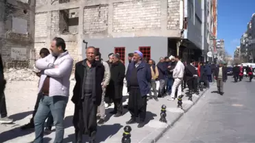 Şanlıurfa'da Plaka Değiştirme Kuyruğu