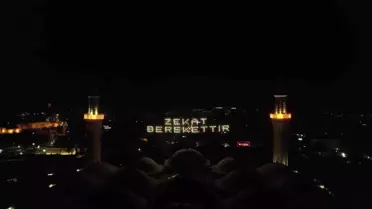 Bursa'da Mahya Geleneği: 'Zekat Berekettir'