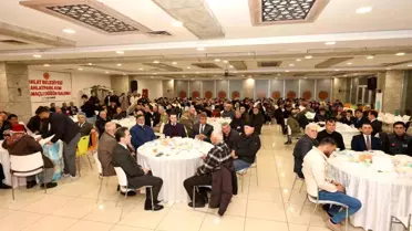 Ahlat'taki Ahıska Türkleri iftar sofrasında bir araya geldi