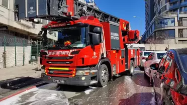 Bayrampaşa'da 3 Katlı Binada Yangın