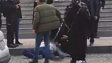 Mahkeme Önünde Bıçaklama Olayı